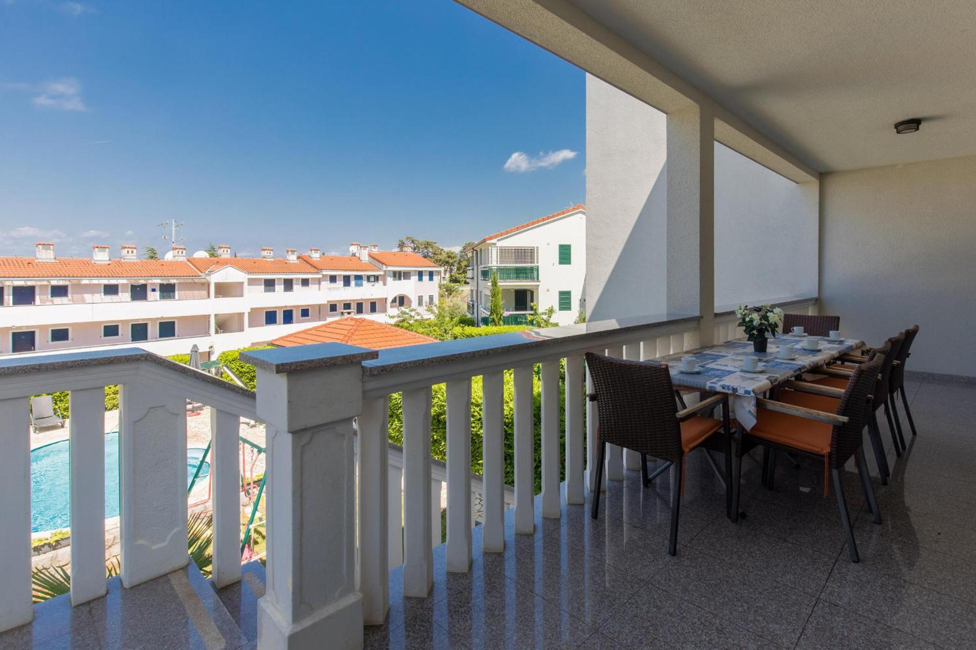 Holiday Home Ore Malinska Exterior photo